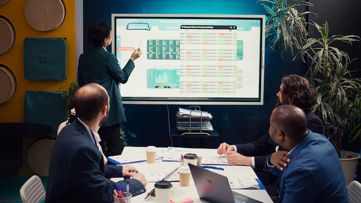 Building a Pitch Deck That Wins Investors: A Slide-by-Slide Guide